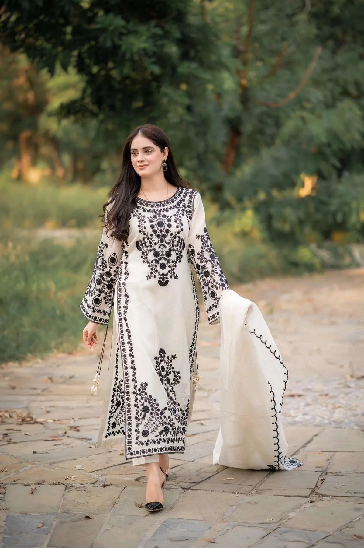 Off white embroidered side tassel 3 piece women suit by Rivaaj Fashion